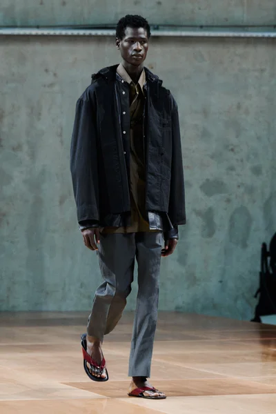 Look 29